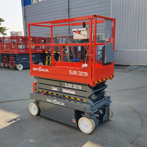 ��ǰ�̹���